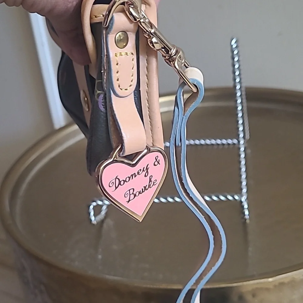 Vintage Dooney & Bourke Canvas Leather Signature Wristlet Wallet Clutch - Picture 3 of 6